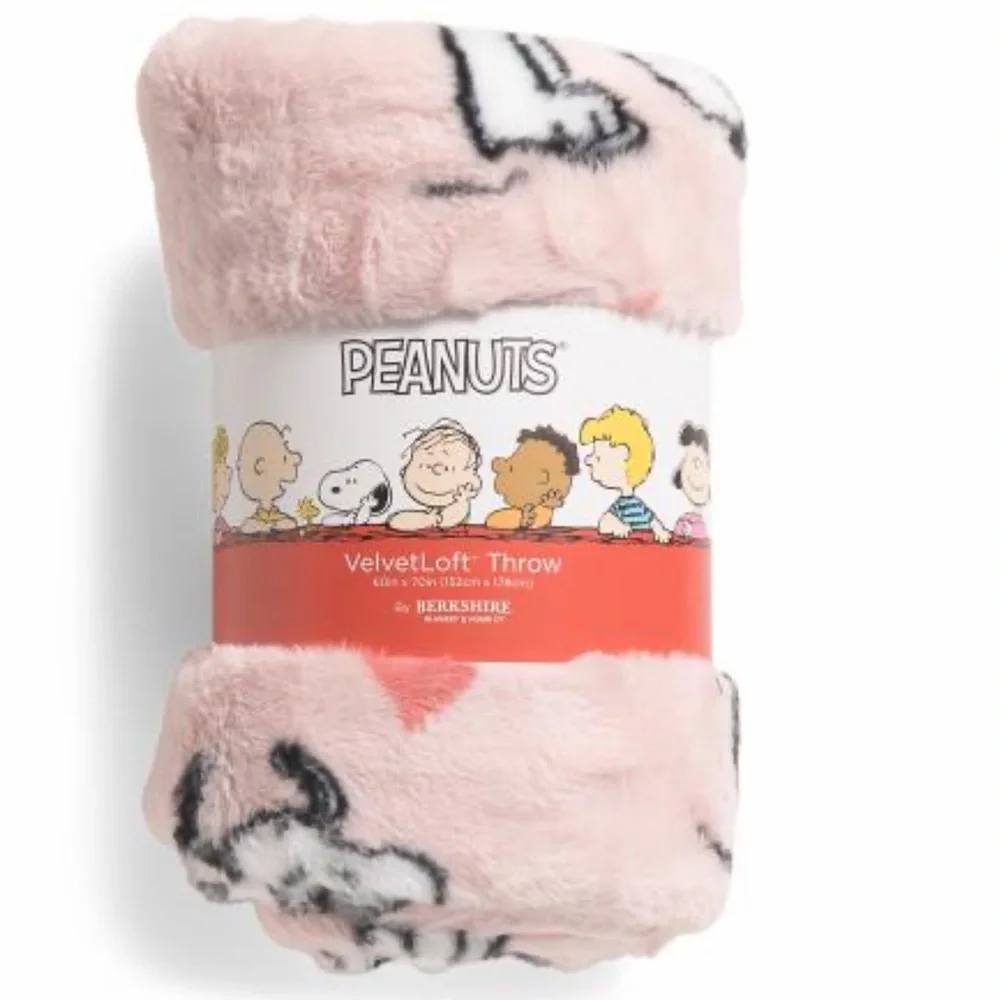 Peanuts Snoopy & Woodstock Faux Fur Hearts Pink Plush Blanket